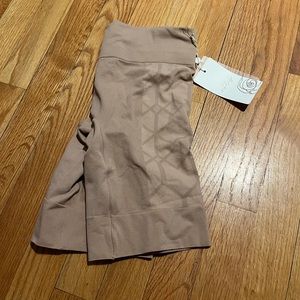 Balance athletica - vitality contour shorts